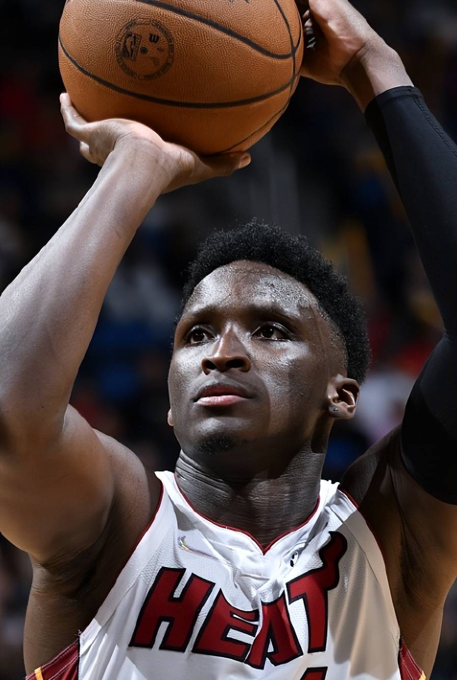 亚博app-NBA季后赛赛程吃紧；广州队国际比赛日扳平良机；悬念犹存；身体对抗强度拉满的简单介绍-亚博app